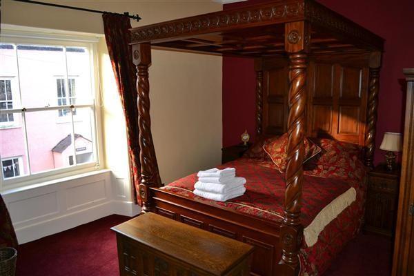 Отель The Red Lion Llangadog Экстерьер фото
