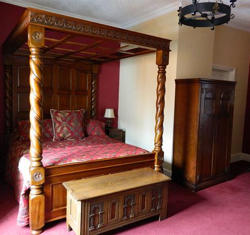 Отель The Red Lion Llangadog Экстерьер фото